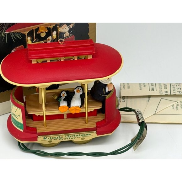 VTG 2004 Hallmark Kringle Trolley Magic Light Christmas Keepsake Ornament Decor - Picture 7 of 7